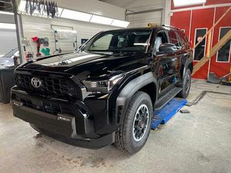 toyota 4-runner trd offroad *on stock*