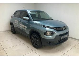 2025 tata punch 1.2 adventure+