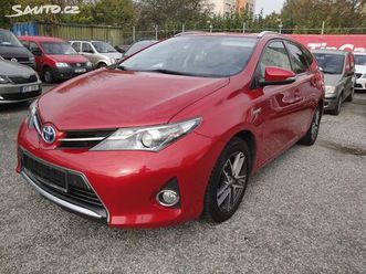 toyota auris 1.8 hybrid automat krasavec