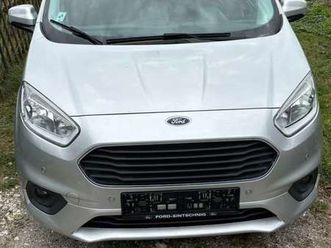 ford tourneo courier 1.0 ecoboost titanium