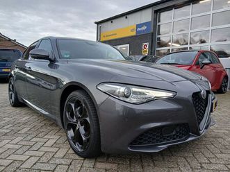 alfa romeo giulia - 2.0t - automaat - leder - trekhaak - nieuwe banden/ velgen