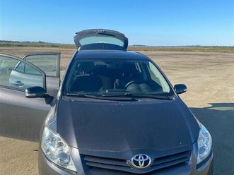 toyota auris 2010 1.4 nafte