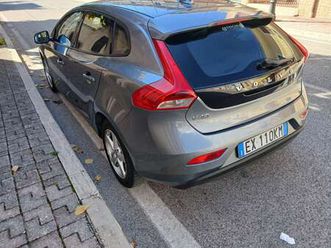 v40 ii 2012 1.6 d2 kinetic