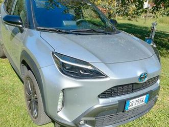 toyota yaris cross 1.5h adventure awd-i 116cv