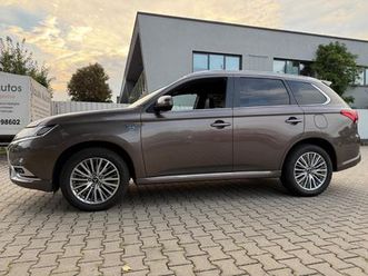mitsubishi outlander 2,4 phev 4x4 intro edition wltp 54km webasto, 2019 god.