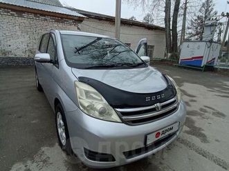 продажа toyota isis, 2007 год в бердске