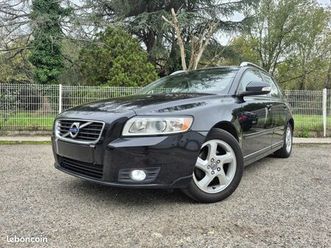 volvo v50 d2 - 115 business edition/distribution a jour/bluetooth/cuir/clim/regulateur/radar ar