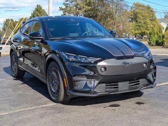 new 2025 ford mustang mach-e gt