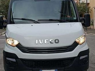 schermo 9' ,clima,sedile passeggero ribaltabile co