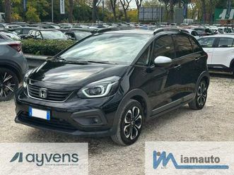 honda jazz hybrid 1.5cc 109cv executive crosstar e-cvt