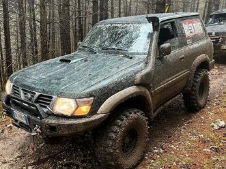 nissan patrol y61 del 1999