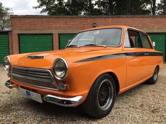 ford cortina gt deluxe - 1965