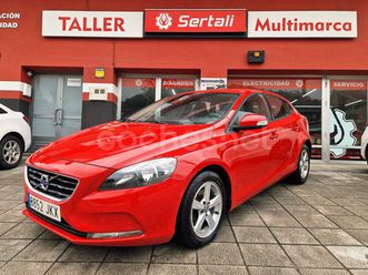 volvo v40 2.0 d2 momentum