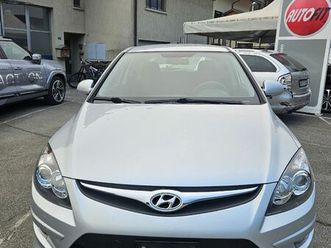 hyundai i30 mit hagelschaden