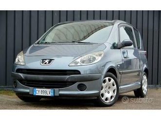 peugeot 1007 1.4 hdi trendy * ok neopatentati *