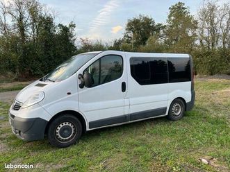opel vivaro, ancienne ambulance