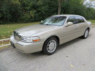 used 2008 lincoln town car signature