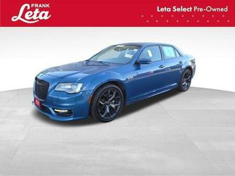 2022 chrysler 300 touring l