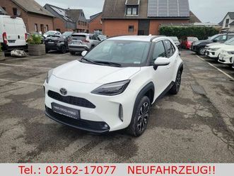 toyota yaris cross hybrid teamplayer automatik