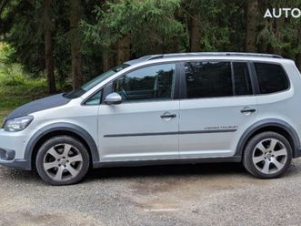 volkswagen touran 2.0 tdi 177k cross dsg 130kw177hp a6 za 9 200 €