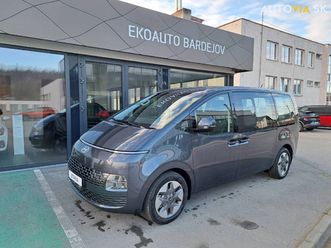 hyundai staria 1,6 t-gdi hev 6at premium za 45 740 €