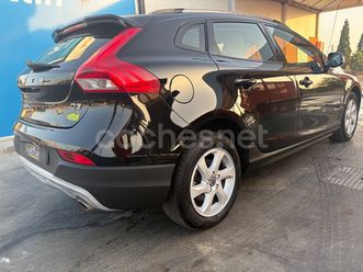 volvo v40 cross country 2.0 d3 momentum auto