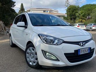 hyundai i20 crdi diesel 75cv neopatenti