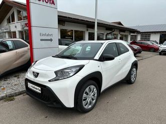 toyota aygo x play *kamera, klima, *1,99% zins*
