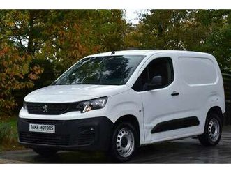 ** garantie ** – 4 pneus hiver neufs offerts !