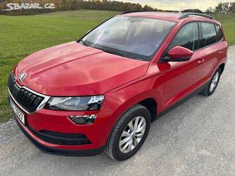 karoq 1.5tsi 110kw ambition+ led koupeno v čr