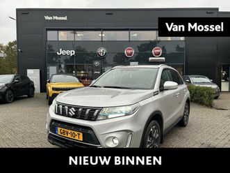 suzuki vitara 1.5 hybrid style rhino edition | navigatie | parkeersensoren | camera | schuifdak | stoelverwarming | climate controle | afneembare trekhaak |