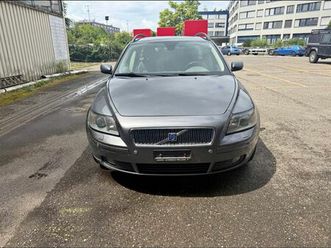 volvo v50 2.4i, top zustand, frisch mfk, frisch service