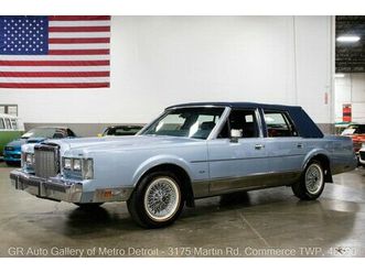 1986 lincoln town car