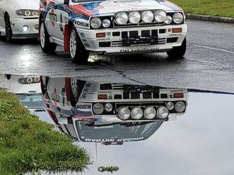 lancia delta hf integ. 8 v 4wd