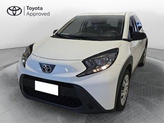 aygo x 1.0 vvt-i 72 cv 5 porte active