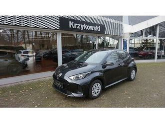 1.5l hybrid vvt-i 116 ps e-cvt fwd prime-line