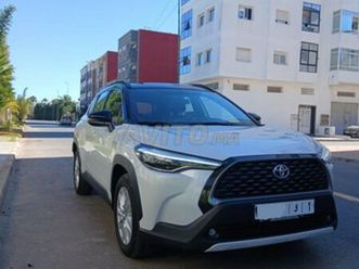 toyota corolla cross hybride