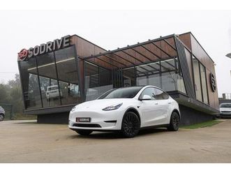 tesla model y standard rwd