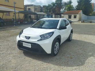 toyota aygo x 1.0 vvt-i 72 cv 5 porte limited air nuova a palermo