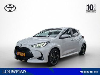 toyota yaris - 1.5 hybrid 130 executive stuurverwarming | stoelverwarming | adaptive cruise |