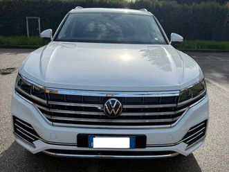 volkswagen touareg 3.0 v6 tdi - 4x4 - pelle - nav. - 12 mesi di gar.