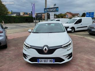renault mégane iv ste 2 pl blue dci 115 air nav