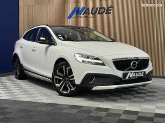 volvo v40 cross country 1.5 t3 152 ch - bva geartronic 6 - momentum