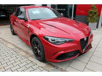 alfa romeo giulia quadrifoglio akrapovic