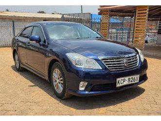 toyota crown - 2011