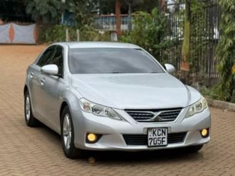 toyota mark x - 2010