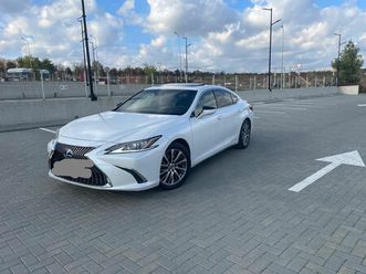 lexus es series