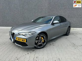 alfa romeo giulia - 2.0 t awd veloce 280pk | harman kardon | carplay | a.camera | navi | bluetooth | apk t/m 1
