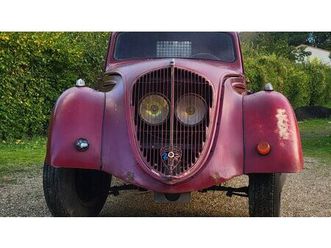 1948 peugeot 202 rouge manuel, 3 vitesses conduite à gauc...