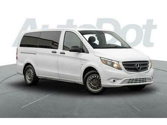2017 mercedes-benz metris base